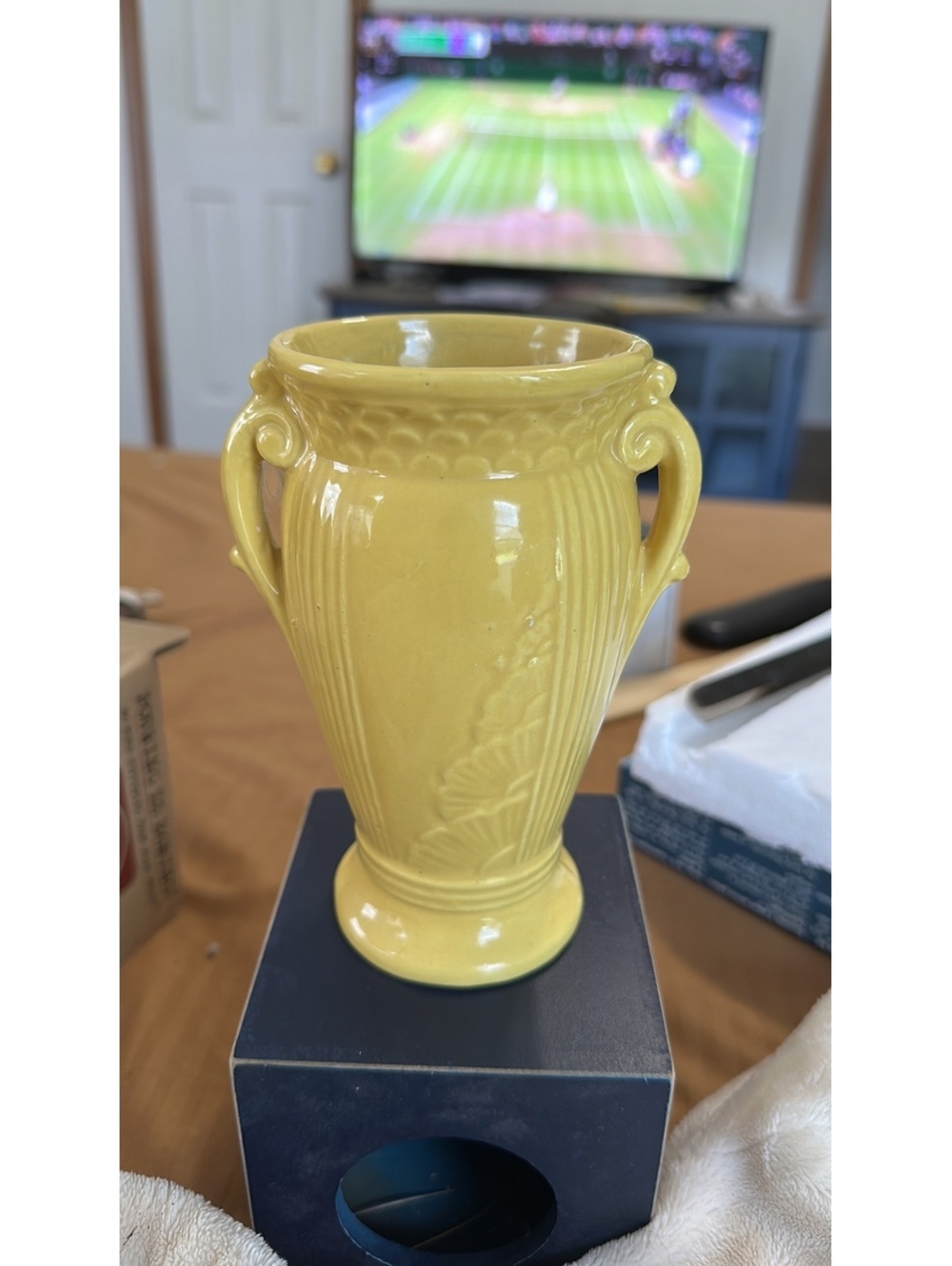 Robinson Ransbottom Tionesta vase, produced in 1939